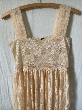 Peachy Cream Lace Sundress with Floral Bodice - Small/ Medium